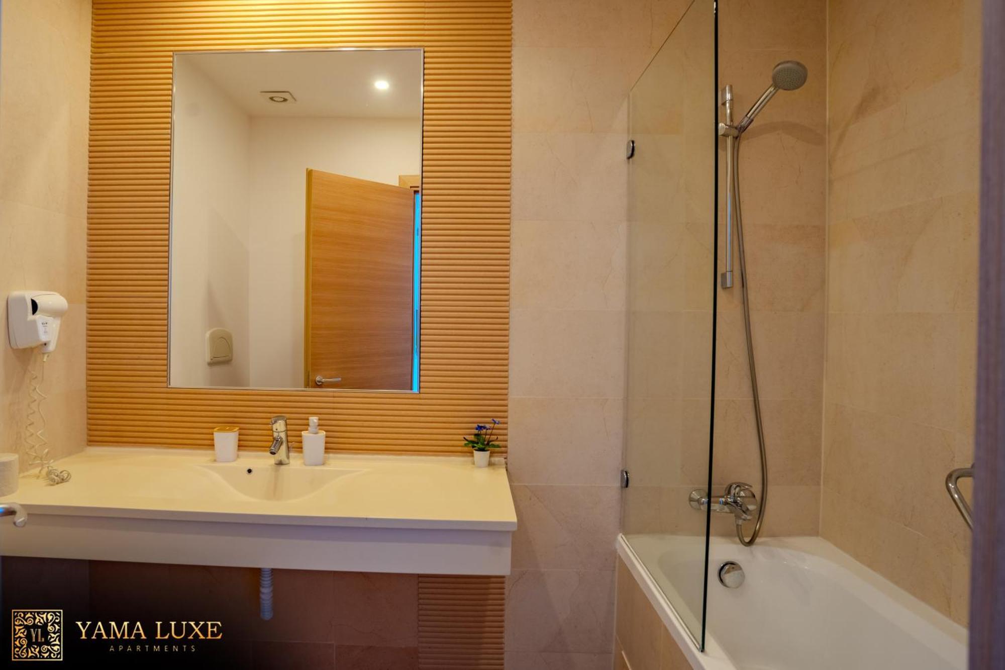 Yamaluxe Apartments - Bucuresti Buitenkant foto